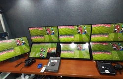 VAR đã về tới Việt Nam, trọng tài V.League giảm tải áp lực