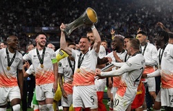 West Ham đoạt cúp châu Âu sau 58 năm dù suýt… xuống hạng