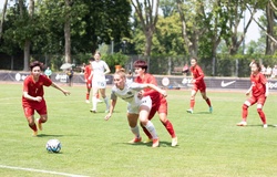 Tuyển nữ Việt Nam thắng sát nút CLB Frankfurt