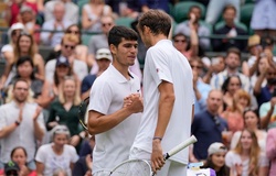 Lịch thi đấu Wimbledon 2023 mới nhất ngày 8/7: Alcaraz và Medvedev bước tiếp vào vòng 4?