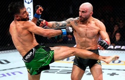 Kết quả UFC 290: Alexander Volkanovski hủy diệt Yair Rodriguez trên mặt sàn