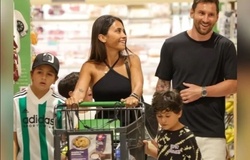 Hình ảnh Messi trong siêu thị ở Miami lan truyền chóng mặt