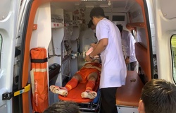 Mới đá 6 phút, cầu thủ Đà Nẵng nhập viện cấp cứu vì chấn thương ở vùng cổ