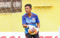 HY HỮU: Trợ lý thủ môn 42 tuổi CLB Bà Rịa Vũng Tàu trở lại bắt chính sau 7 năm treo găng