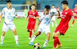 Nam Định thiếu một loạt trụ cột, CAHN thắng nhờ bàn thắng từ penalty ở phút 90+5