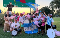 Đoàn người hâm mộ Messi đi 2000 km trong 24 giờ đến xem Inter Miami