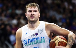 Luka Doncic bỏ túi triple-double và ném 3 siêu "ảo" trước Montenegro, sẵn sàng đối đầu tuyển Mỹ