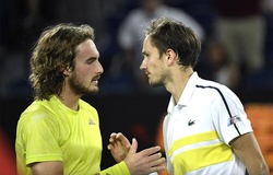 Kết quả Cincinnati 2023 ngày 18/8: Medvedev và Tsitsipas dắt tay nhau rời giải
