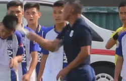 Cầu thủ U15 SLNA lên tiếng sau khi bị HLV đánh vì ăn mừng khiêu khích