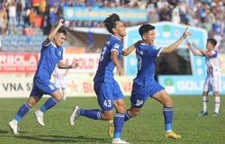 Quảng Nam sửa chữa sai lầm, phủ đầu đối thủ để thăng hạng V.League 