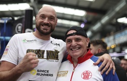 Bố của Tyson Fury: Con tôi "khó mà lành lặn" sau khi đấu Francis Ngannou