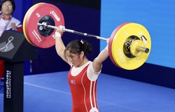 Choáng váng với lực sĩ bí ẩn phá loạt kỷ lục, hạ 2 nhà vô địch Olympic và 1 nhà vô địch thế giới ở môn cử tạ ASIAD 19