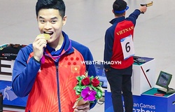 Xạ thủ Phạm Quang Huy nhận thưởng trước khi dự giải vô địch châu Á tìm suất dự Olympic 2024