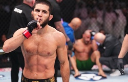 UFC 294: Islam Makhachev tung đá hạ gục Volkanovski, phá kỉ lục của Khabib