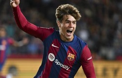 Marc Guiu ra mắt và ghi bàn cho Barca sau 23 giây!