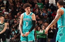 LaMelo Ball đi vào lịch sử NBA trong màn ngược dòng hiệp phụ ngoạn mục trước Boston Celtics