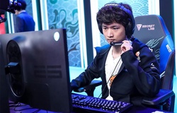 3 năm sau khi giành ngôi á quân CKTG, hoàn cảnh huanfeng khiến người hâm mộ xót xa