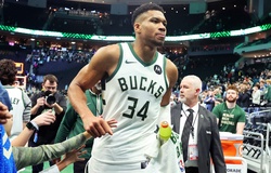 Trận đấu 64 điểm kỷ lục của Giannis Antetokounmpo bị lu mờ bởi… quả bóng thi đấu?