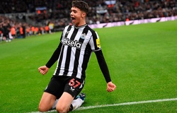 Thần đồng Newcastle, Lewis Miley lọt vào Top 10 ghi bàn trẻ nhất Ngoại hạng Anh