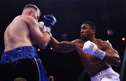 Anthony Joshua hạ knockout Otto Wallin: Sự tự tin mang đến nhiều lựa chọn