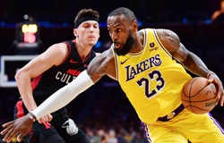 Los Angeles Lakers thua bạc nhược Miami Heat, chạm đáy với trận đấu tệ nhất từ đầu mùa