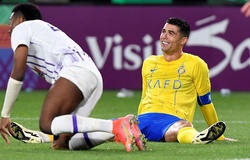 Ronaldo bỏ lỡ bàn thắng ở cự ly 3 mét, Al Nassr bị loại khỏi Cúp C1 châu Á