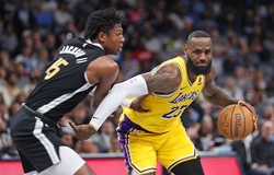 LeBron James "hồi xuân" gánh Los Angeles Lakers, tiếp lửa cuộc đua Play-in cân não