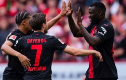 Bayer Leverkusen trở thành đội Bundesliga đầu tiên bất bại trong suốt mùa giải