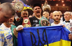 Oleksandr Usyk tái lập 2 thành tích huyền thoại chỉ với 1 chiến thắng