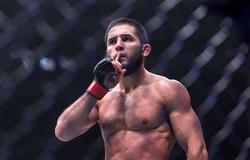 HLV Javier Mendez: Islam Makhachev có thể "làm bất cứ điều gì" trước Dustin Poirier