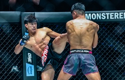 Nguyễn Trần Duy Nhất đánh bại "thần đồng ONE Championship" Johan Ghazali