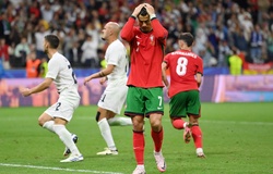 Ronaldo gây kinh ngạc khi sút hỏng phạt đền ở 3 kỳ Euro và World Cup