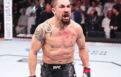 UFC 308: Robert Whittaker chủ động đề nghị đấu với Khamzat Chimaev