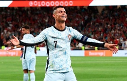 Cristiano Ronaldo ghi bàn thắng thứ 900: Huyền thoại vẫn chưa dừng lại