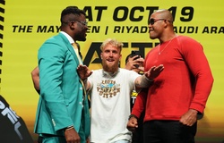 Chưa lên đài, Francis Ngannou được đối thủ Renan Ferreira cảm ơn vì khoản tiền kếch xù