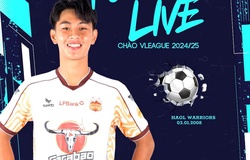 Cầu thủ 16 tuổi HAGL bật khóc khi ghi bàn trong ngày chào sân V.League