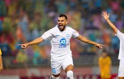 Thắng SLNA, CLB Nam Định chạm tay vào chức vô địch V.League 
