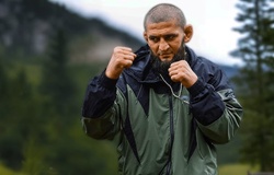 Khamzat Chimaev lên núi luyện công cho trận tranh đai ở UFC 319