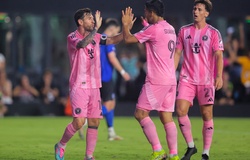 Messi kiến tạo và ghi 2 bàn bằng lốp bóng qua thủ môn sau 24 phút