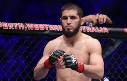 "Islam Makhachev được đề nghị bỏ đai để Ilia Topuria vô địch hạng nhẹ"