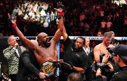 Jon Jones nói gì sau thông tin giải nghệ gây thất vọng