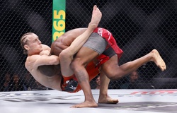 Paddy Pimblett nói rõ cách đánh bại Ilia Topuria: Chơi Boxing là dại