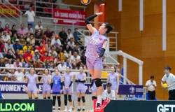 Đội tuyển bóng chuyền nữ Việt Nam thị uy sức mạnh ngày ra quân VTV Cup 2025