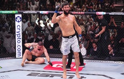 Vì sao Khamzat Chimaev lên ngôi vô địch UFC sẽ là thảm họa?