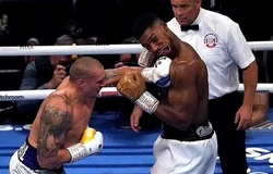 10 khoảnh khắc ăn mừng gây sốc nhất trên sàn boxing có Usyk và... Anthony Joshua
