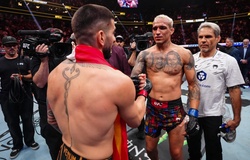 Vừa bị đánh bất tỉnh, Charles Oliveira trở lại với đối thủ nguy hiểm