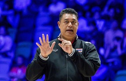 HLV tuyển bóng chuyền nữ Thái Lan gặp áp lực lớn sau trận thua lịch sử Việt Nam