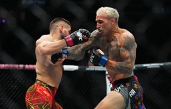 Charles Oliveira trấn an fan sau quyết định trở lại vội vàng
