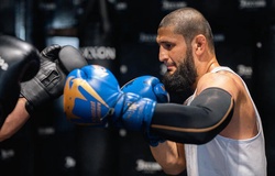 Khamzat Chimaev thách thức cỗ máy thể lực khó nhất giới võ sĩ, tự tin cho UFC 319 