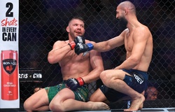 Dricus du Plessis lần đầu lên tiếng sau trận thua Khamzat Chimaev